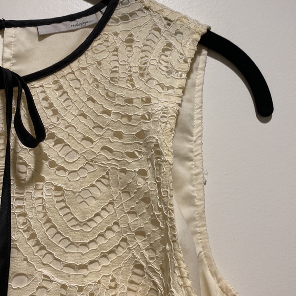 Lace top - Picture 6 of 10